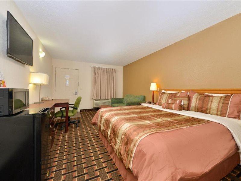 Rodeway Inn Нэшвилл Экстерьер фото